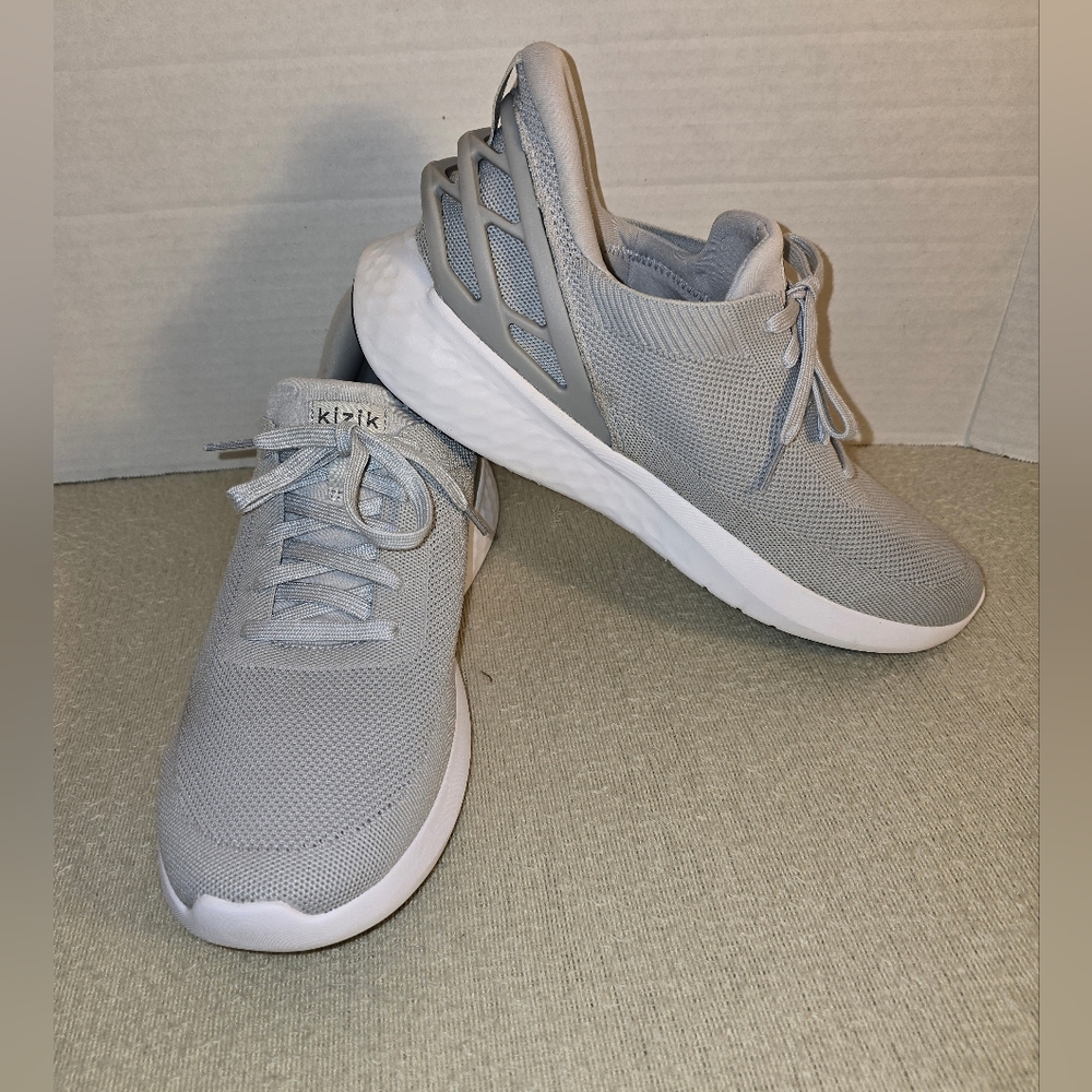 Kizik Men's Athens Slate Gray Sneakers size 11W